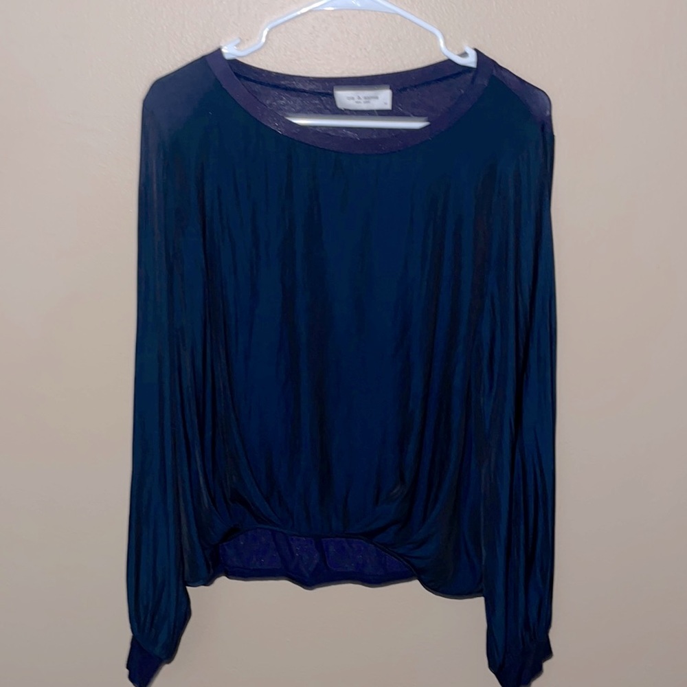 Lola & Sophie top